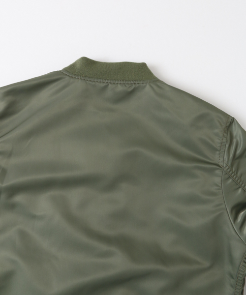 Alpha Industries（アルファインダストリーズ）の「ALPHA INDUSTRIES×URiD SOUVENIR BOMBER