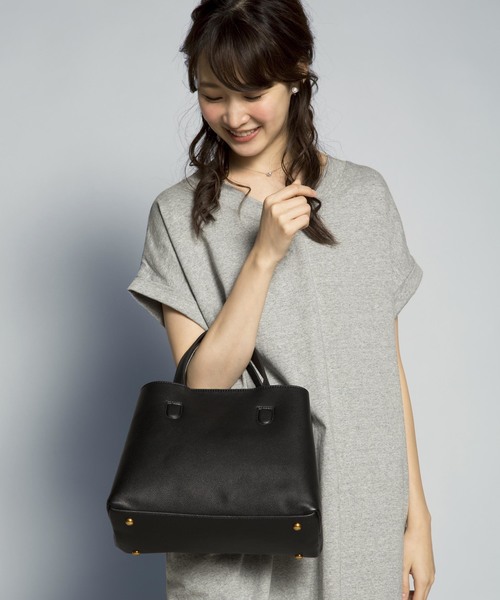 PLAIN CLOTHING（プレーンクロージング）の「スクエアハンドバッグ/ショルダーバッグ【PLAIN CLOTHING】（ショルダーバッグ・レディース・ネイビー/ブラック/グレー/レッド/キャメル・FREE）」の19枚目の写真