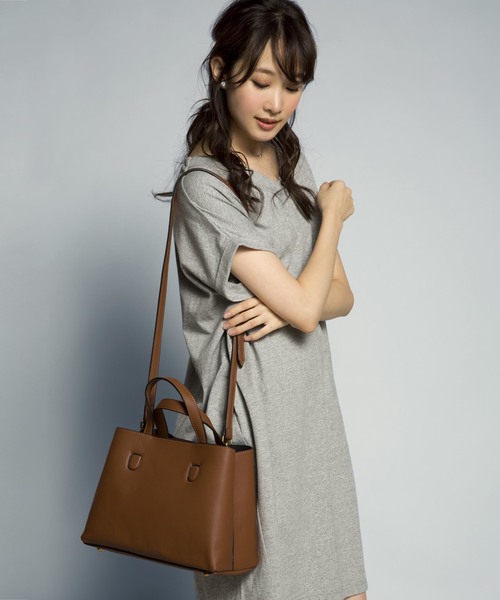 PLAIN CLOTHING（プレーンクロージング）の「スクエアハンドバッグ/ショルダーバッグ【PLAIN CLOTHING】（ショルダーバッグ・レディース・ネイビー/ブラック/グレー/レッド/キャメル・FREE）」の22枚目の写真