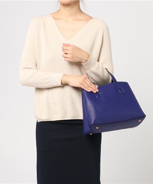 PLAIN CLOTHING（プレーンクロージング）の「スクエアハンドバッグ/ショルダーバッグ【PLAIN CLOTHING】（ショルダーバッグ・レディース・ネイビー/ブラック/グレー/レッド/キャメル・FREE）」の11枚目の写真