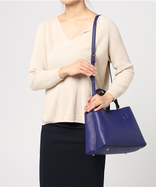 PLAIN CLOTHING（プレーンクロージング）の「スクエアハンドバッグ/ショルダーバッグ【PLAIN CLOTHING】（ショルダーバッグ・レディース・ネイビー/ブラック/グレー/レッド/キャメル・FREE）」の12枚目の写真