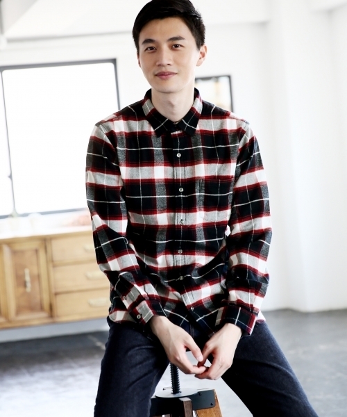 GLOBAL WORK（グローバルワーク）の「ソフトフランネルシャツ/749978（シャツ/ブラウス・メンズ・ブルー系その他2/レッド/ホワイト/ブルー/グレー/ブルー系その他/イエロー/ネイビー/ホワイト系その他/グリーン/グリーン系その他/レッド系その他/グレー系その他/ダークブラウン・X-LARGE/MEDIUM/SMALL/LARGE）」の12枚目の写真