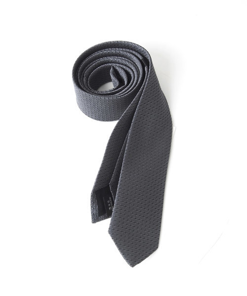 garsonwave（ギャルソンウェーブ）の「日本製 無地 チェック ストライプ 水玉 スリムタイ（ネクタイ・メンズ・ブラック/グレー/ブラック×グレー/ブラック×ホワイト/グレー系その他/ブルー系その他/レッド系その他/ドット/チェック/グレー系その他2/ブルー系その他2/ブルー系その他3/ブルー系その他4/ブルー系その他5/ブルー系その他6/Q/R/S/T/P/ブラック系その他/ブラック系その他2・F/FREE）」の6枚目の写真