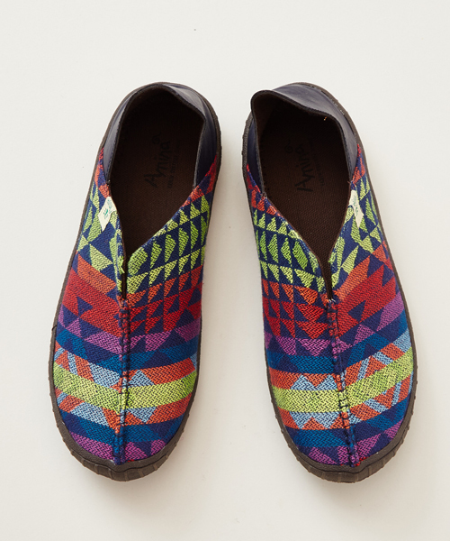 チャイハネ（チャイハネ）の「【チャイハネ】フォークロアスリッポン レディースサイズ（スリッポン・レディース・レッド/レインボー/ナチュラル/オレンジ系その他/ブルー/パープル/ネイビー/ブラック・MEDIUM/LARGE）」の19枚目の写真