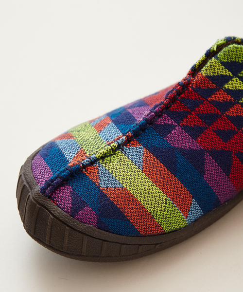 チャイハネ（チャイハネ）の「【チャイハネ】フォークロアスリッポン レディースサイズ（スリッポン・レディース・レッド/レインボー/ナチュラル/オレンジ系その他/ブルー/パープル/ネイビー/ブラック・MEDIUM/LARGE）」の20枚目の写真