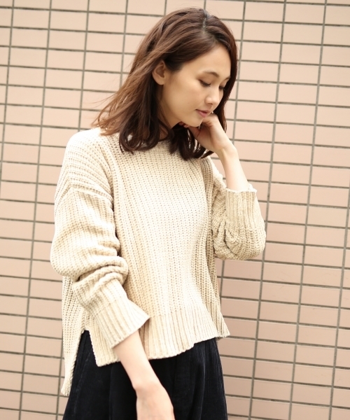 GLOBAL WORK(グローバルワーク)の「モールニットプルオーバー長袖/771978(ニット/セーター・レディース・ネイビー/グレー/ブルー/ピンク系その他/ホワイト/ベージュ・MEDIUM/LARGE/SMALL)」の4枚目の写真