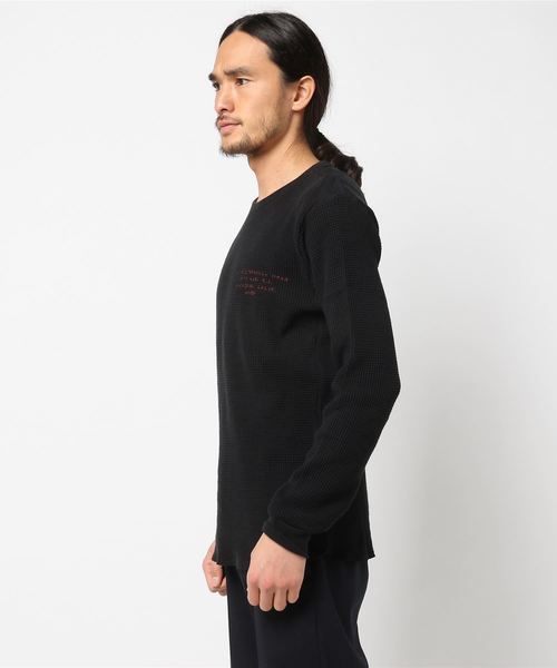 AVIREX（アヴィレックス）の「AVIREX/アヴィレックス/ L/S BIG WAFFLE CREW NECK T-SHIRT/ 長袖 ビッグワッフル クルーネック Tシャツ（Tシャツ/カットソー・メンズ・ホワイト/ブラック/ライトブルーグレー/ネイビー・LARGE/MEDIUM/X-LARGE/XX-LARGE）」の6枚目の写真