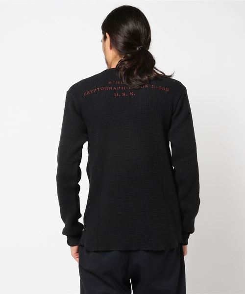 AVIREX（アヴィレックス）の「AVIREX/アヴィレックス/ L/S BIG WAFFLE CREW NECK T-SHIRT/ 長袖 ビッグワッフル クルーネック Tシャツ（Tシャツ/カットソー・メンズ・ホワイト/ブラック/ライトブルーグレー/ネイビー・LARGE/MEDIUM/X-LARGE/XX-LARGE）」の8枚目の写真