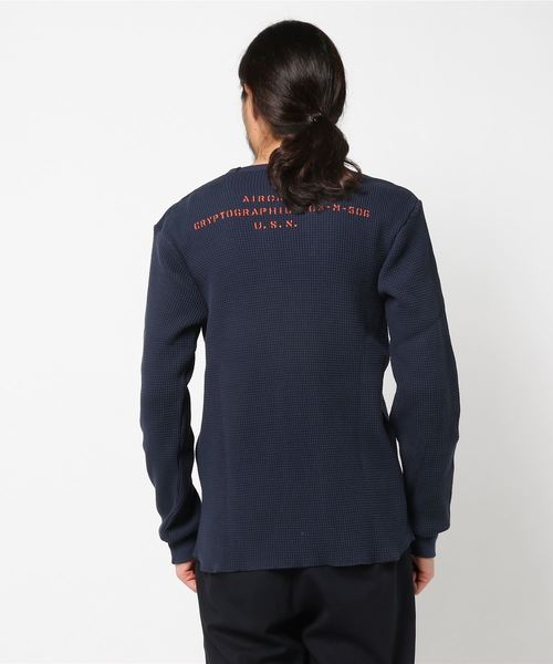 AVIREX（アヴィレックス）の「AVIREX/アヴィレックス/ L/S BIG WAFFLE CREW NECK T-SHIRT/ 長袖 ビッグワッフル クルーネック Tシャツ（Tシャツ/カットソー・メンズ・ホワイト/ブラック/ライトブルーグレー/ネイビー・LARGE/MEDIUM/X-LARGE/XX-LARGE）」の9枚目の写真