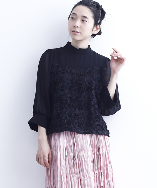 merlot plus(メルロープリュス)の「フラワーカッティングレースブラウス6176(シャツ/ブラウス・レディース・ホワイト/ブラック・FREE)」の1枚目の写真