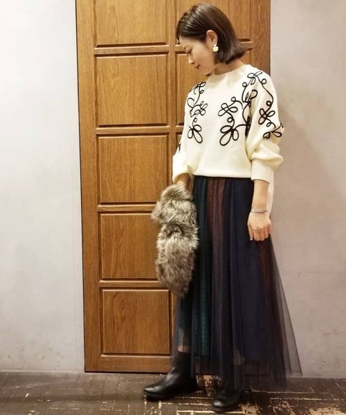 Editt by YECCA VECCA（エディットバイイェッカヴェッカ）の「Ｐ．刺しゅうニットプルオーバー（ニット/セーター・レディース・ブラック/アイボリー・FREE）」の15枚目の写真