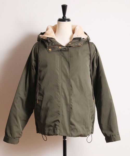 &. NOSTALGIA(アンドドットノスタルジア)の「ライナー付きファーマウンテンパーカー(マウンテンパーカー・レディース・ブラック/カーキ・FREE)」の4枚目の写真