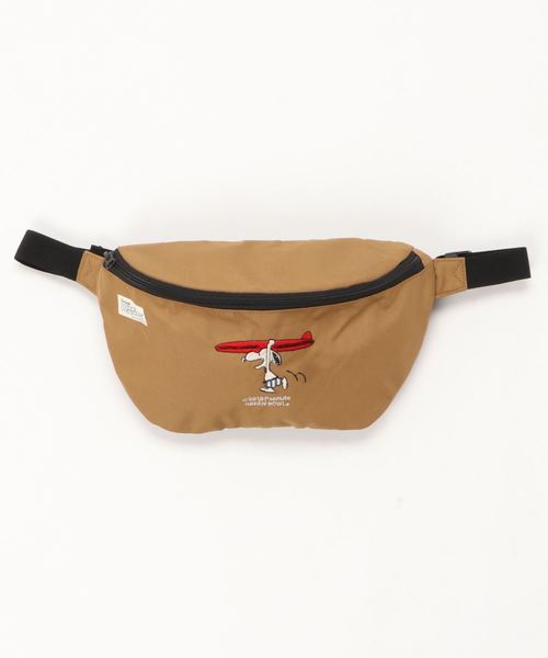 SNOOPY×OLD BETTY'S（スヌーピーカケルオールドベティーズ）の「SNOOPY Embroidery Body Bag(SURF BOARD)/スヌーピー 刺繍 ボディバッグ ウエストポーチ サーフボード（ボディバッグ/ウエストポーチ・レディース・チャコールグレー/ブラック/ネイビー/オリーブ/ブラウン/パープル/レッド・FREE）」の15枚目の写真