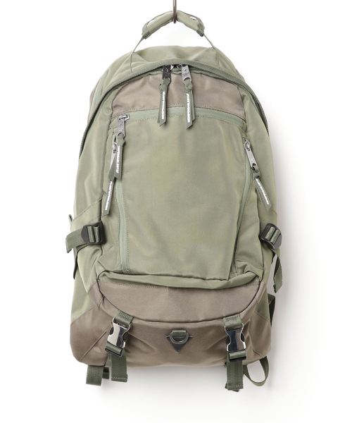 INDISPENSABLE (インディスペンサブル)の「【INDISPENSABLE/インディスペンサブル】BACKPACK TRILL(バックパック/リュック・メンズ・ブラック/ベージュ/ネイビー/グレー/カーキ・FREE)」の5枚目の写真
