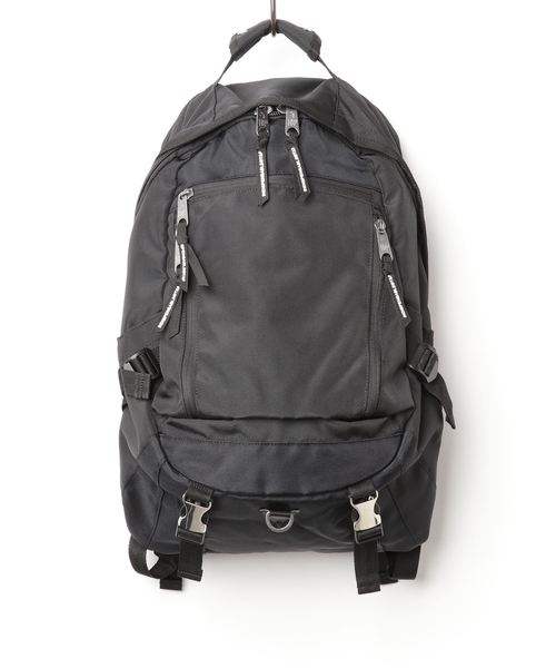INDISPENSABLE (インディスペンサブル)の「【INDISPENSABLE/インディスペンサブル】BACKPACK TRILL(バックパック/リュック・メンズ・ブラック/ベージュ/ネイビー/グレー/カーキ・FREE)」の2枚目の写真