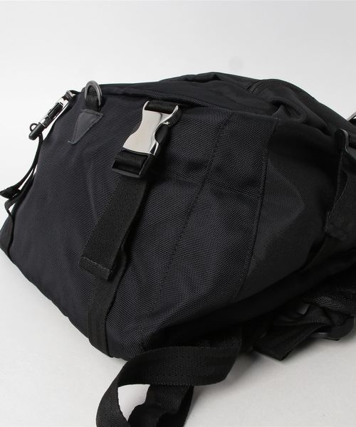 INDISPENSABLE (インディスペンサブル)の「【INDISPENSABLE/インディスペンサブル】BACKPACK TRILL(バックパック/リュック・メンズ・ブラック/ベージュ/ネイビー/グレー/カーキ・FREE)」の7枚目の写真