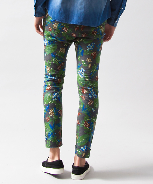 BEAUTY&YOUTH UNITED ARROWS(ビューティーアンドユースユナイテッドアローズ)の「BY ∴ フラワー/プリント スキニー テーパード パンツ◆(その他パンツ・メンズ・ダークグレー/ネイビー・X-LARGE/MEDIUM/SMALL/LARGE)」の7枚目の写真