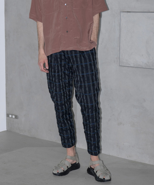 MAISON SPECIAL（メゾンスペシャル）の「縮絨テックファブリックテーパードパンツ 【MAISON SPECIAL/メゾンスペシャル】（その他パンツ・メンズ・ブラック/グレー/ネイビー・44/46/48）」の13枚目の写真