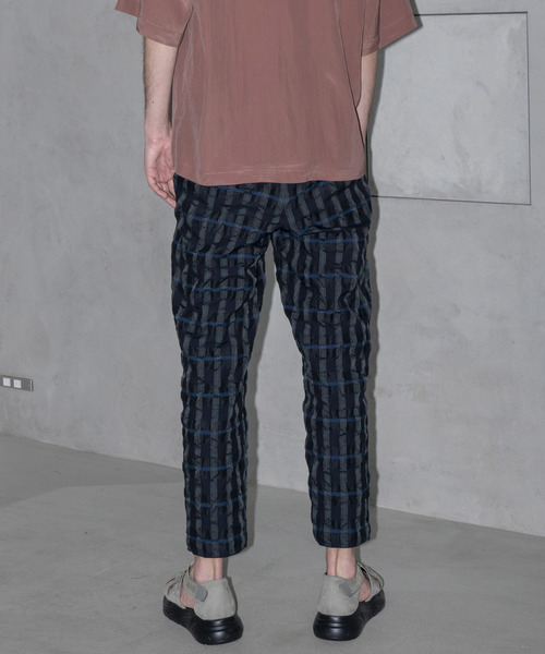 MAISON SPECIAL（メゾンスペシャル）の「縮絨テックファブリックテーパードパンツ 【MAISON SPECIAL/メゾンスペシャル】（その他パンツ・メンズ・ブラック/グレー/ネイビー・44/46/48）」の11枚目の写真