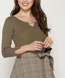 Swingle�i�X�E�B���O���j�́u���X���b�g�L�[�l�b�N�v���I�[�o�[�i�j�b�g/�Z�[�^�[�j�v