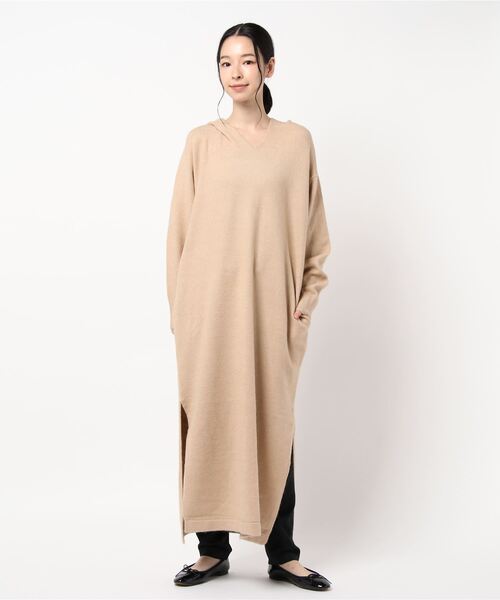 ROPE' PICNIC(ロペピクニック)の「ニットフーディーロングワンピース(ワンピース)」|ベージュ