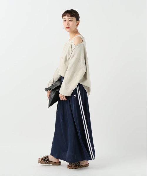 JOURNAL STANDARD relume(ジャーナルスタンダード レリューム)の「ワンショルビッグトップス(Tシャツ/カットソー・レディース・ブラック/アイボリー・FREE)」の4枚目の写真