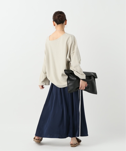 JOURNAL STANDARD relume(ジャーナルスタンダード レリューム)の「ワンショルビッグトップス(Tシャツ/カットソー・レディース・ブラック/アイボリー・FREE)」の5枚目の写真