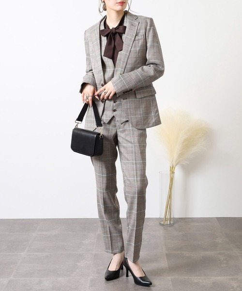  シングルスーツ　セットアップ　3ピース　グレー系 CLASSICO TAPERED】【年間】3釦段返りシングルスリーピーススーツ 2