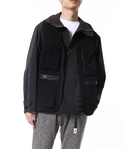 ADAM ET ROPE'(アダムエロペ)の「SILENTCOATING ミリタリーベスト(ベスト・メンズ・ブラック/グリーン系その他2・S/M/L)」の2枚目の写真