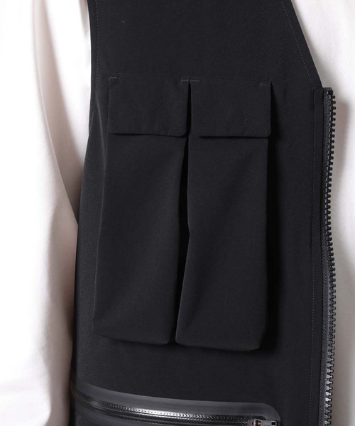 ADAM ET ROPE'(アダムエロペ)の「SILENTCOATING ミリタリーベスト(ベスト・メンズ・ブラック/グリーン系その他2・S/M/L)」の4枚目の写真