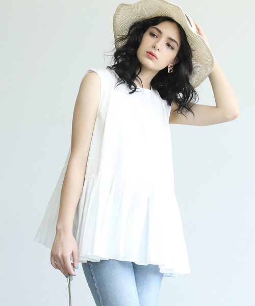 coca（coca）（コカ）の「ふんわりシルエットノースリーブギャザーブラウス（シャツ/ブラウス・レディース・ブラック/ホワイト・ONE SIZE）」の2枚目の写真