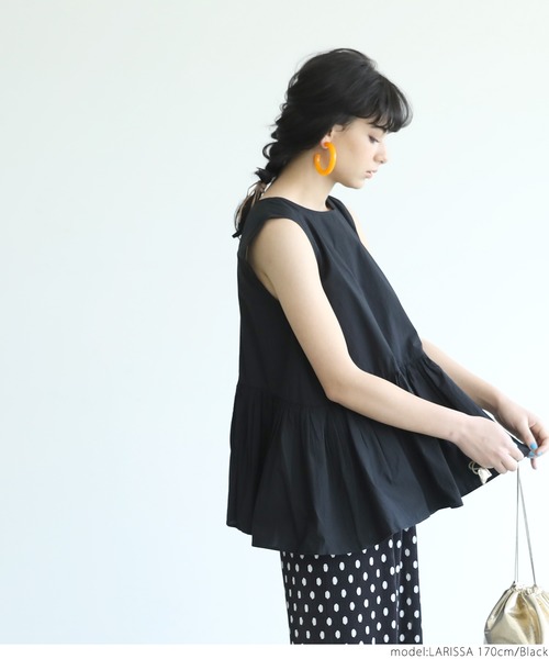 coca（coca）（コカ）の「ふんわりシルエットノースリーブギャザーブラウス（シャツ/ブラウス・レディース・ブラック/ホワイト・ONE SIZE）」の16枚目の写真