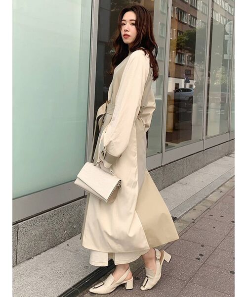 MURUA（ムルーア）の「スイッチカラートレンチコート（トレンチコート・レディース・ネイビー/アイボリー・FREE）」の12枚目の写真