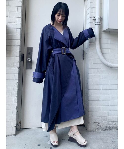 MURUA（ムルーア）の「スイッチカラートレンチコート（トレンチコート・レディース・ネイビー/アイボリー・FREE）」の20枚目の写真