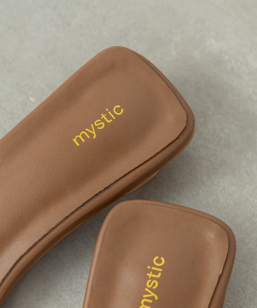 mystic（ミスティック）の「クリアスクエアサンダル（サンダル・レディース・ブラック/オフホワイト/ブラウン・36/37/38）」の5枚目の写真