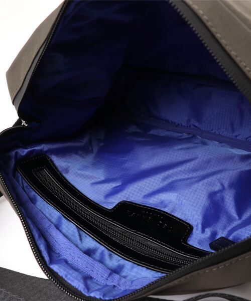 Ted Baker（テッドベーカー）の「MATTEY メッセンジャーバッグ（ショルダーバッグ）」 WEAR