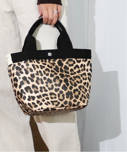 Per sist ence(パーシエンス)の「Per sist ence/パーシエンス ミニトートバッグ(トートバッグ・レディース・ブラック/ネイビー/アイボリー/カモフラージュ/グレー/ブラック系その他/グレー系その他/レオパード/シルバー/ブラウン系その他/チャコールグレー/モカ・FREE)」の12枚目の写真