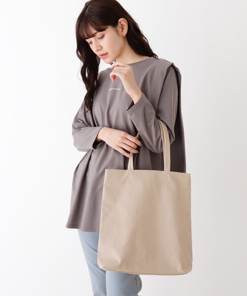 SHOO・LA・RUE（シューラルー）の「◆【洗える】ポーチ付合皮シンプルトート（トートバッグ・レディース・ブラック/イエロー/ナチュラル/ベージュ/ピンク系/ブルー・00）」の13枚目の写真