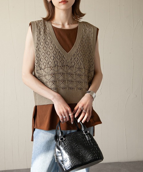 Chillfar（チルファー）の「深ネック鍵編みニットベスト（ベスト・レディース・ブラック/アイボリー/カーキブラウン/ライトイエロー/グレイッシュベージュ/グリーン/オレンジ・FREE）」の3枚目の写真