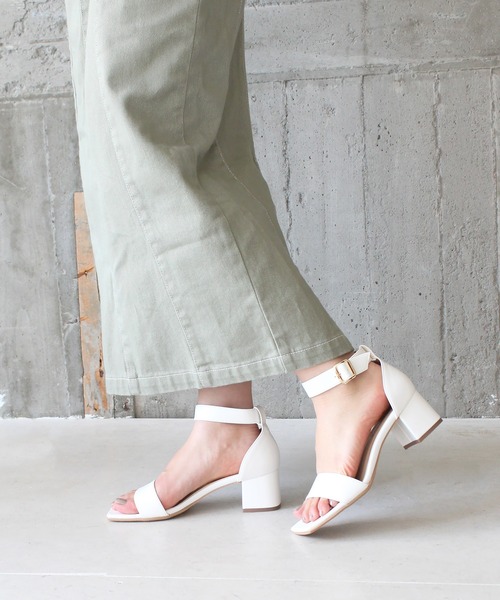 chocolates（チョコラテス）の「アンクルベルトサンダル【日本製】（サンダル・レディース・ブラック/ホワイト/ピンク・S/M/L/LL）」の4枚目の写真