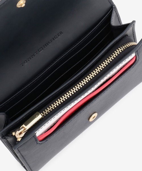 TOMMY HILFIGER（トミーヒルフィガー）の「スモールフラップウォレット（財布・レディース・ネイビー/ピンク・FREE）」の3枚目の写真
