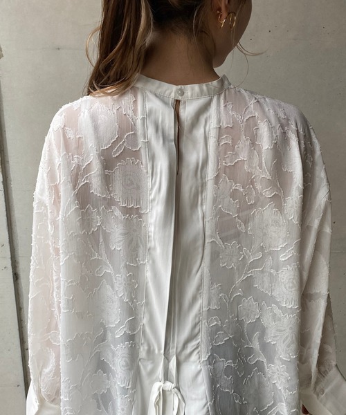 CAPRICIEUX LE'MAGE（カプリシューレマージュ）の「シアージャガードバックリボンシャツ（シャツ/ブラウス・レディース・ホワイト/ブラック・FREE）」の8枚目の写真