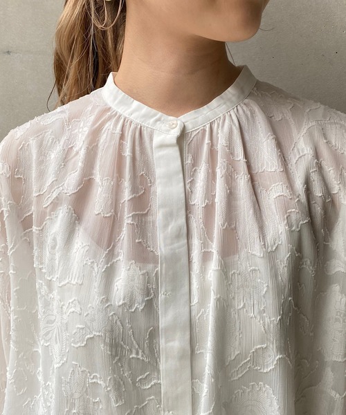 CAPRICIEUX LE'MAGE（カプリシューレマージュ）の「シアージャガードバックリボンシャツ（シャツ/ブラウス・レディース・ホワイト/ブラック・FREE）」の11枚目の写真