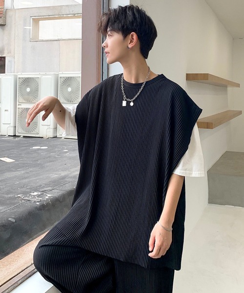 neos（ネオス）の「【neos -addictive design-】ビッグシルエット プリーツ ドロップショルダー ベスト（ベスト・メンズ・ブラック/グレー/ブルー/グレイッシュベージュ・MEDIUM/LARGE）」の2枚目の写真