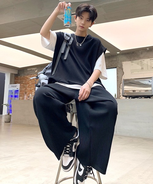 neos（ネオス）の「【neos -addictive design-】ビッグシルエット プリーツ ドロップショルダー ベスト（ベスト・メンズ・ブラック/グレー/ブルー/グレイッシュベージュ・MEDIUM/LARGE）」の19枚目の写真