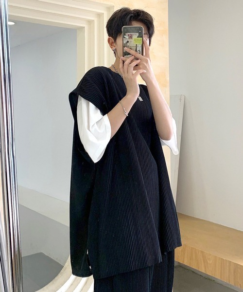 neos（ネオス）の「【neos -addictive design-】ビッグシルエット プリーツ ドロップショルダー ベスト（ベスト・メンズ・ブラック/グレー/ブルー/グレイッシュベージュ・MEDIUM/LARGE）」の5枚目の写真
