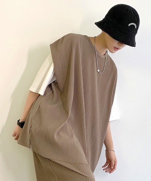 neos（ネオス）の「【neos -addictive design-】ビッグシルエット プリーツ ドロップショルダー ベスト（ベスト・メンズ・ブラック/グレー/ブルー/グレイッシュベージュ・MEDIUM/LARGE）」の12枚目の写真