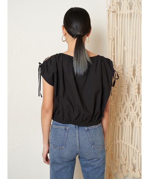 Vicente（ヴィセンテ）の「Openshoulder tops（シャツ/ブラウス・レディース・オフホワイト/ブラウン/ブラック・FREE）」の6枚目の写真