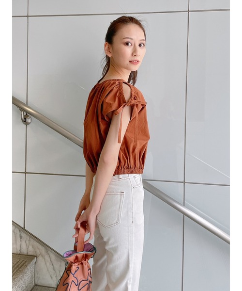 Vicente（ヴィセンテ）の「Openshoulder tops（シャツ/ブラウス・レディース・オフホワイト/ブラウン/ブラック・FREE）」の15枚目の写真