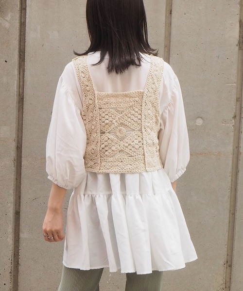 tiptop（ティップトップ）の「カギ針ビスチェ×ブラウスセット（シャツ/ブラウス・レディース・ブラック/オフホワイト/ブルー・FREE）」の12枚目の写真